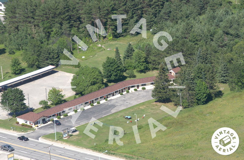 Vacationland Motel (Carousel Motel) - 2003 Aerial Photo (newer photo)